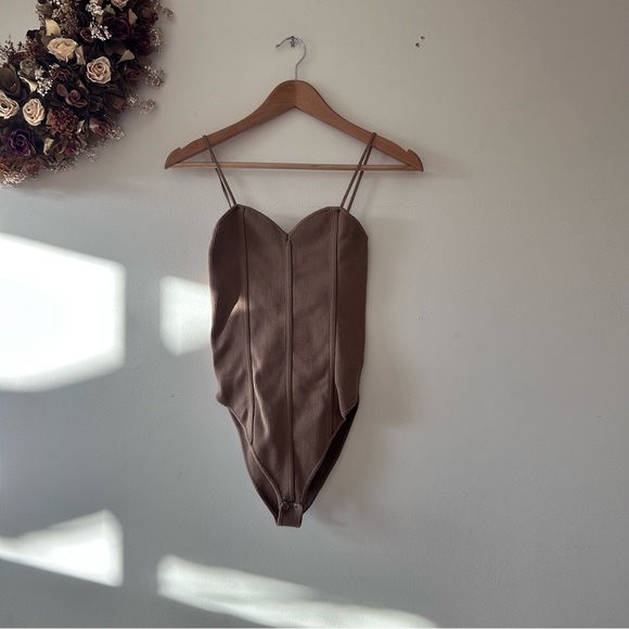 ZARA | Ribbed Sweetheart Neckline Bodysuit - Picture 2 of 6